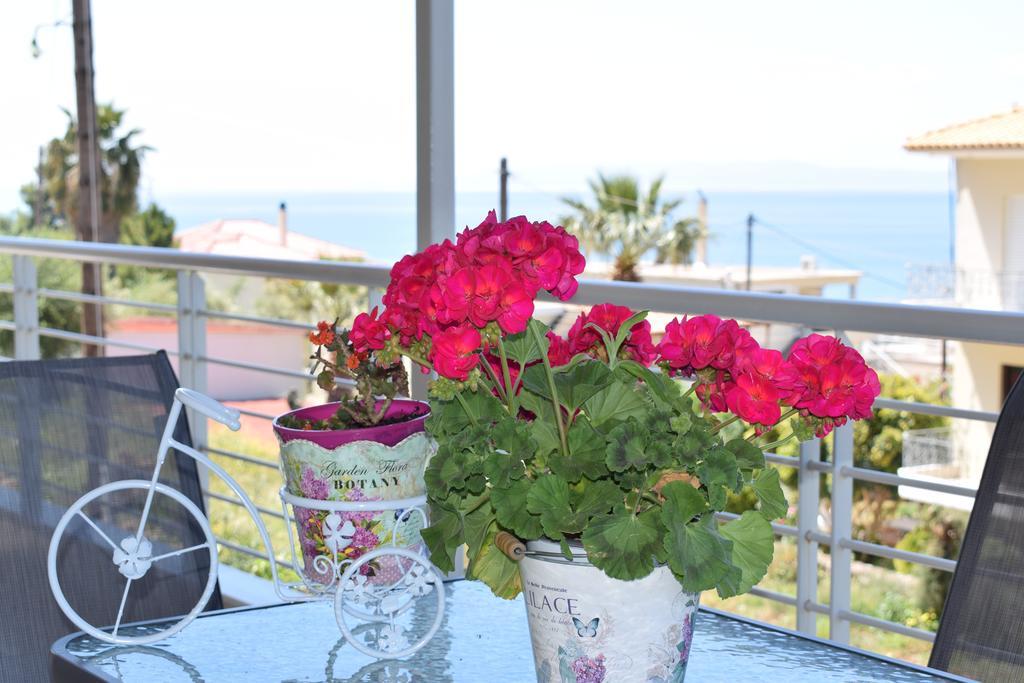 Studio Holiday Kalamata Apartment ภายนอก รูปภาพ