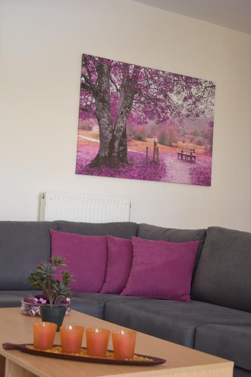 Studio Holiday Kalamata Apartment ภายนอก รูปภาพ