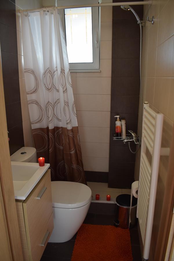 Studio Holiday Kalamata Apartment ภายนอก รูปภาพ