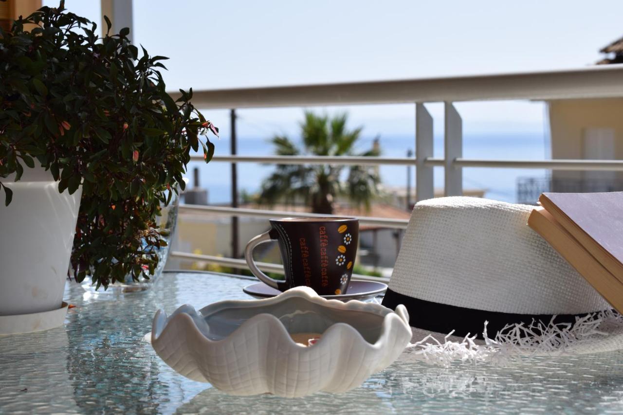 Studio Holiday Kalamata Apartment ภายนอก รูปภาพ